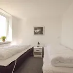 Nyaraló Five-bedroom In Nordenbro Vesteregn