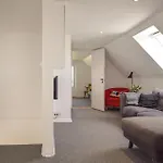 Five-bedroom In *