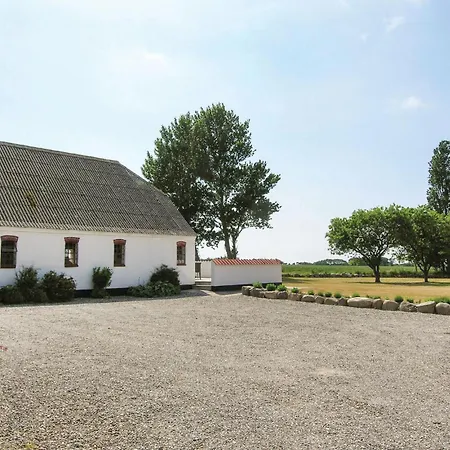 Five-bedroom In * Хамбл