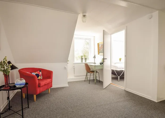 Ferienhaus Five-bedroom In Nordenbro Vesteregn