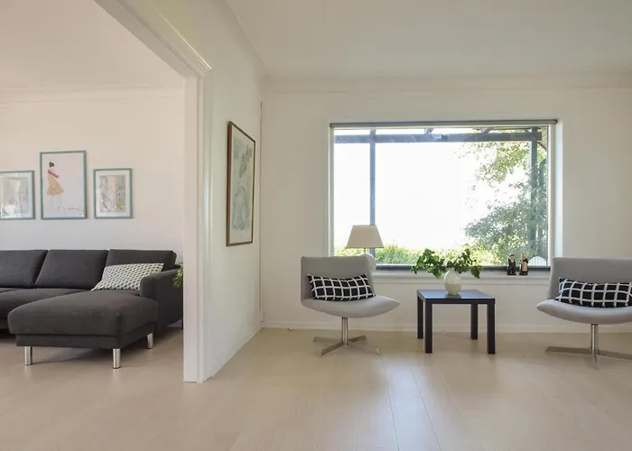 Five-bedroom In Ferienhaus Nordenbro Vesteregn