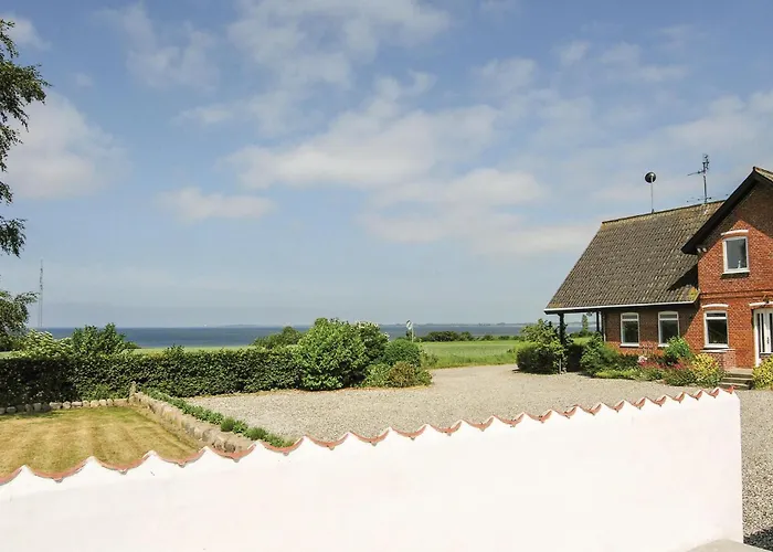 Ferienhaus Five-bedroom In *