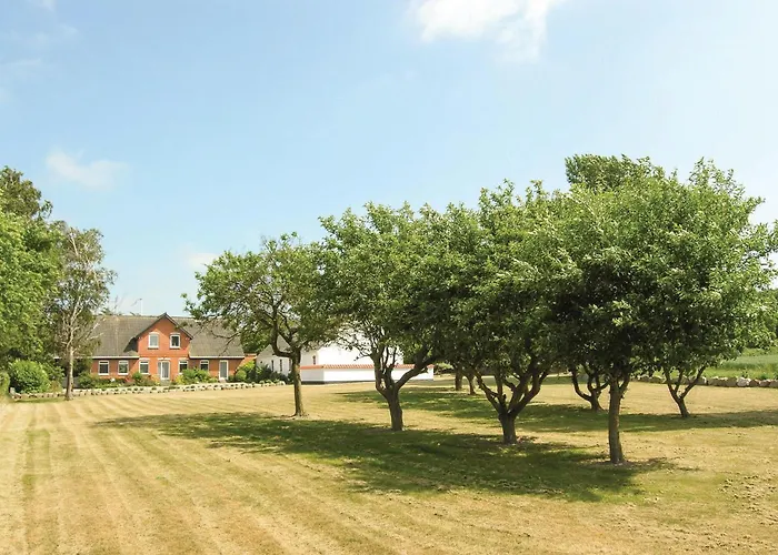 Five-bedroom In Ferienhaus