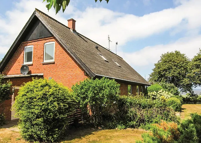 Five-bedroom In בית נופש Nordenbro Vesteregn